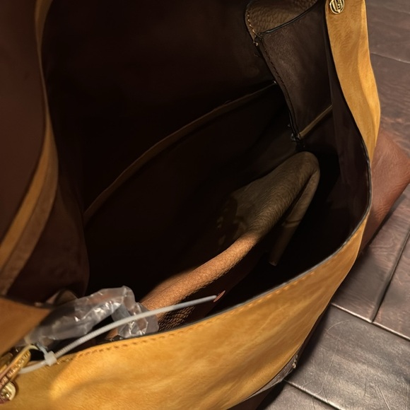 Steve Madden Brown and Tan Shoulder Bag NWT - Picture 12 of 16